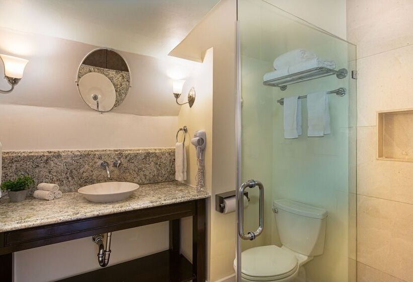 پانسیون Nyah   Adult Exclusive