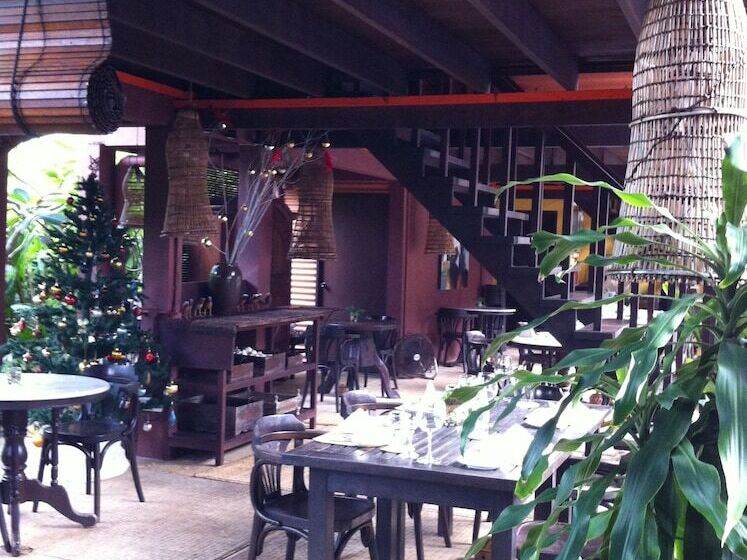 بنسيون The Village House