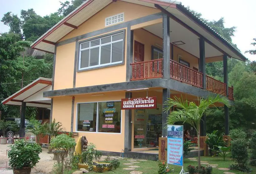 استراحتگاه Sandee Bungalow