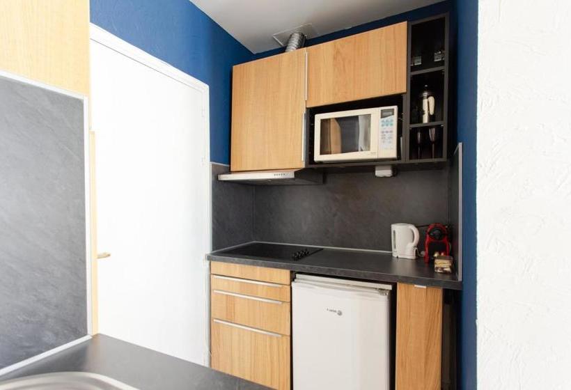 Vagliano Furnished Flat