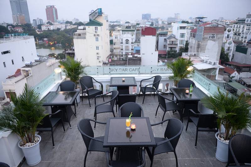 Victor Metropolis Hotel & Rooftop Bar