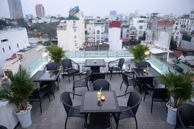 Victor Metropolis Hotel & Rooftop Bar