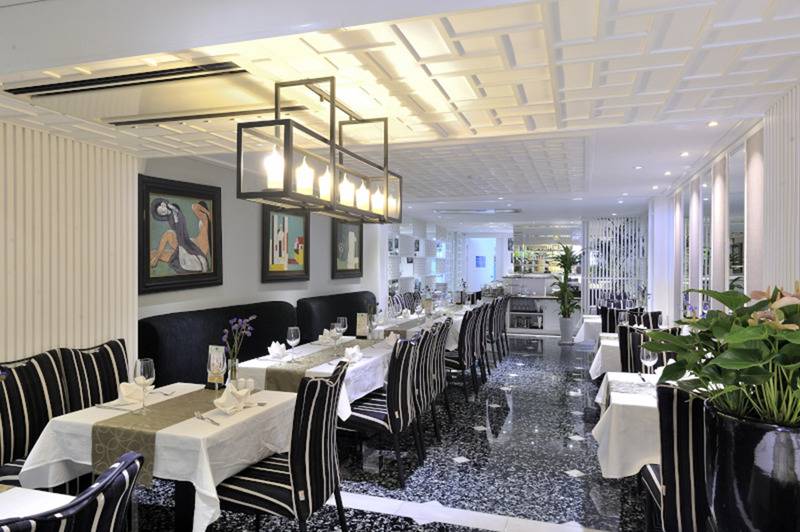 Victor Metropolis Hotel & Rooftop Bar