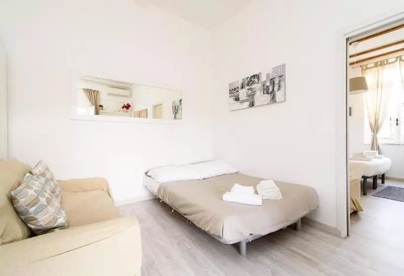 White Terrace Apartment Navona