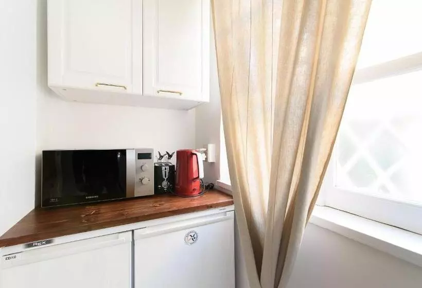 White Terrace Apartment Navona