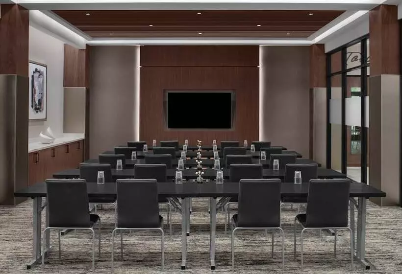 Ac Hotel Lansing University Area