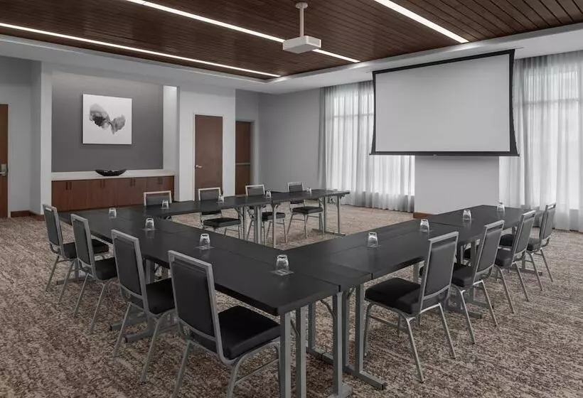 Ac Hotel Lansing University Area