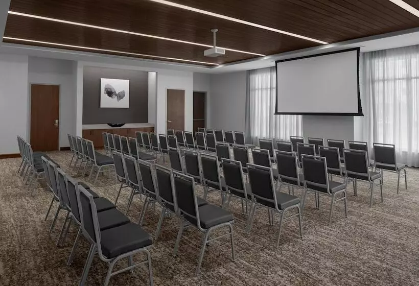 Ac Hotel Lansing University Area