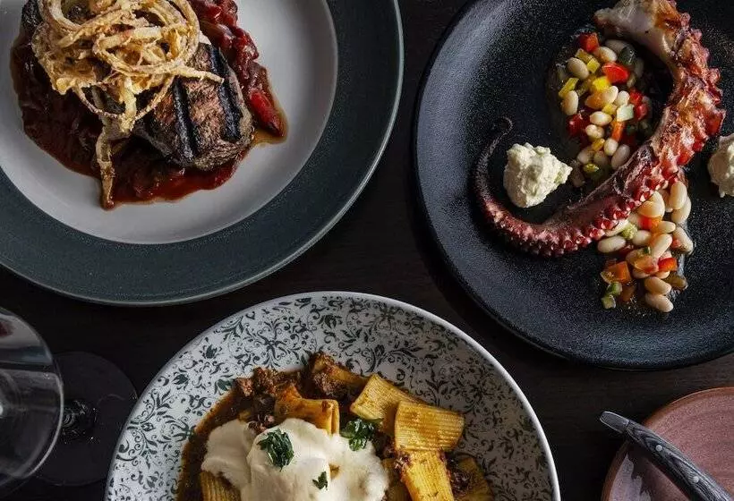 Ac Hotel Lansing University Area