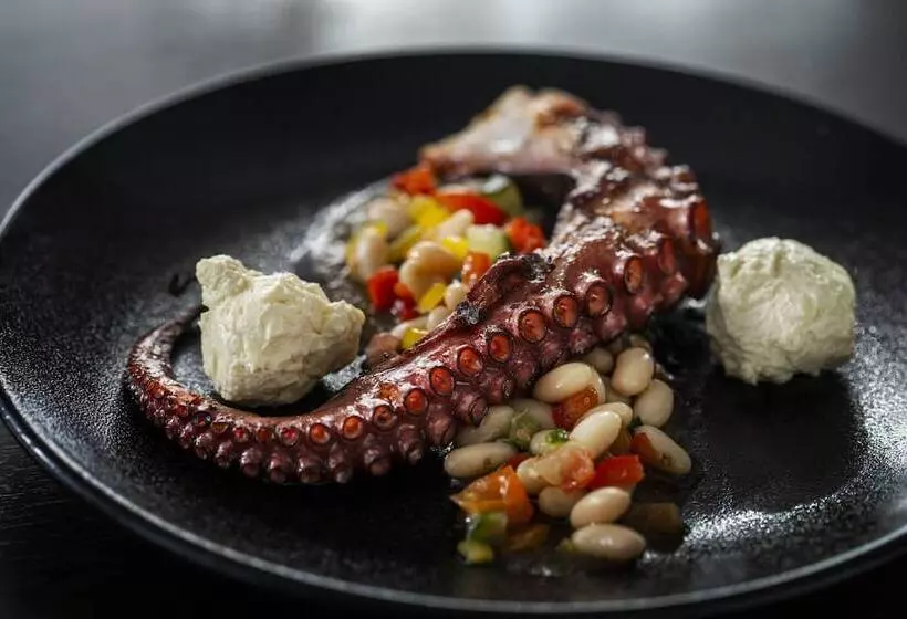 Ac Hotel Lansing University Area