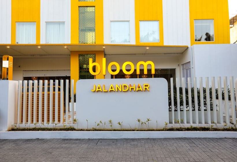 Bloom Hotel   Jalandhar