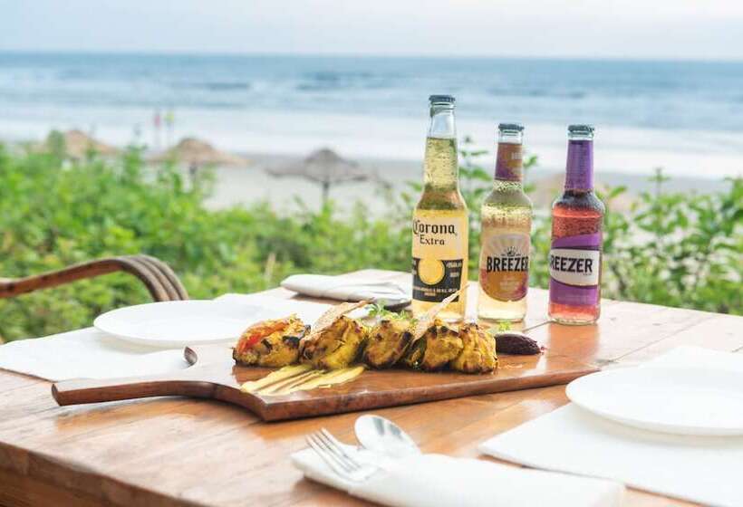 ホテル Amadi Beach Front Resort