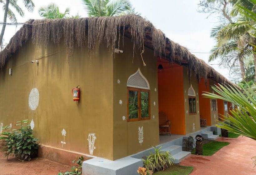 ホテル Amadi Beach Front Resort