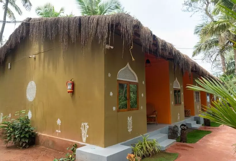 ホテル Amadi Beach Front Resort