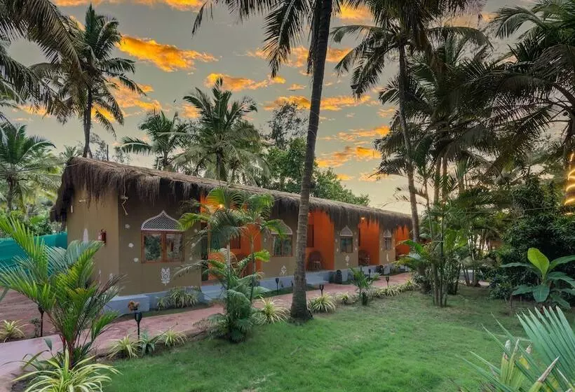 ホテル Amadi Beach Front Resort