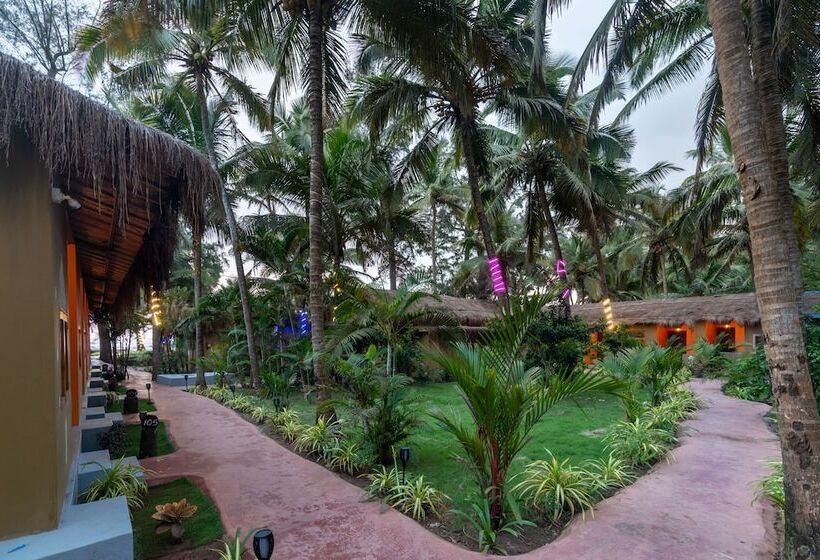 ホテル Amadi Beach Front Resort