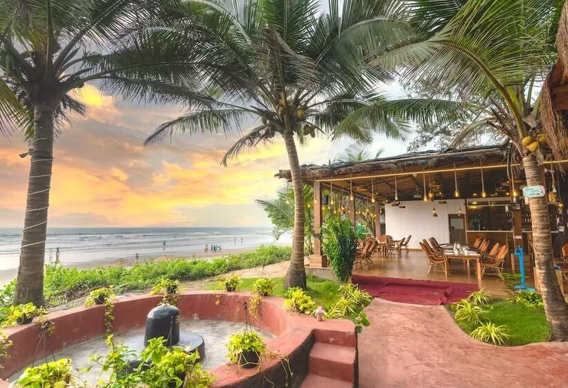 ホテル Amadi Beach Front Resort