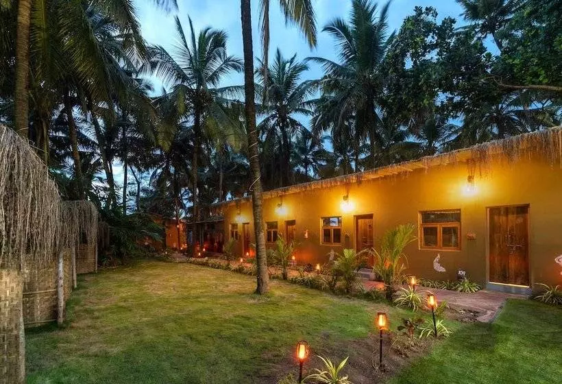 ホテル Amadi Beach Front Resort