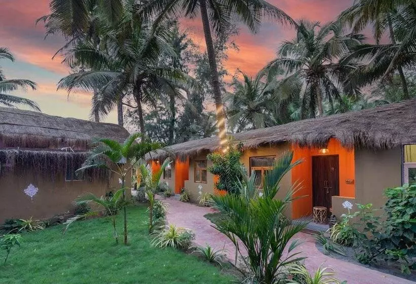 ホテル Amadi Beach Front Resort