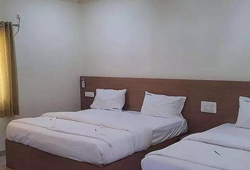 Fabhotel Karthikeya Residency 900m From Tirupati Bus Stand