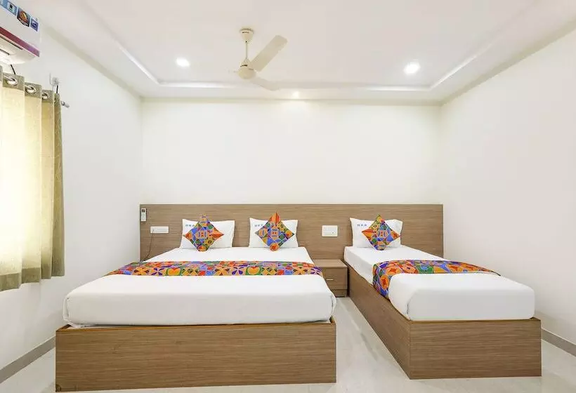 Fabhotel Karthikeya Residency 900m From Tirupati Bus Stand