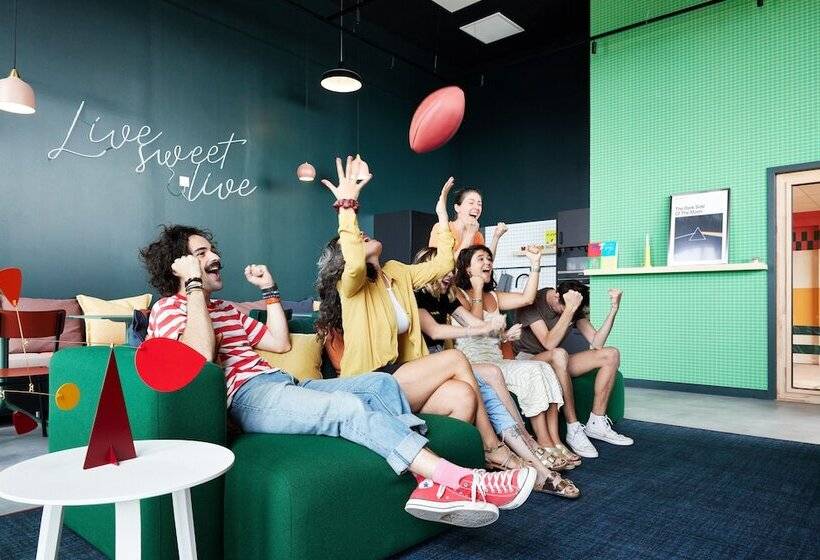 هتل Hife Toulouse Labège