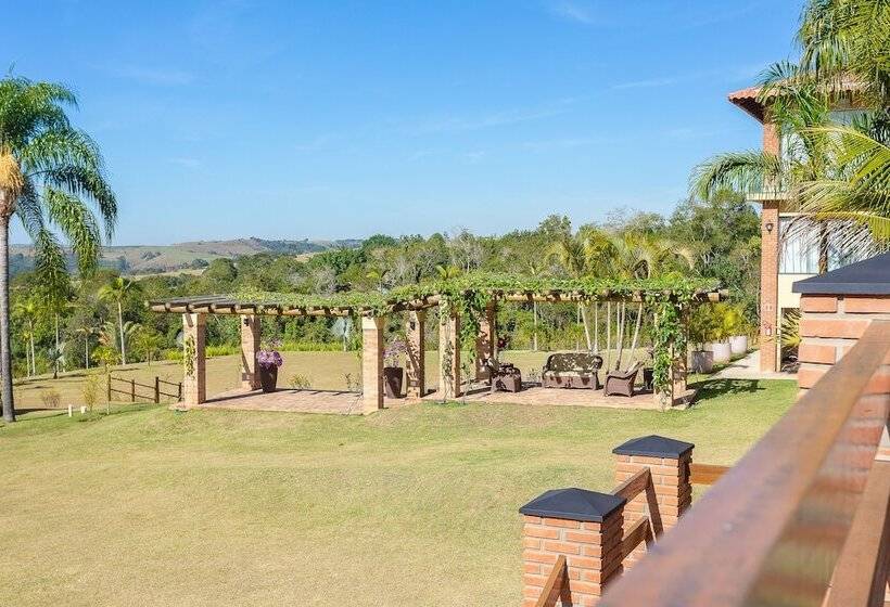 酒店 Imperium Village