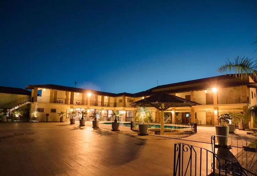 Hotelli Imperium Village