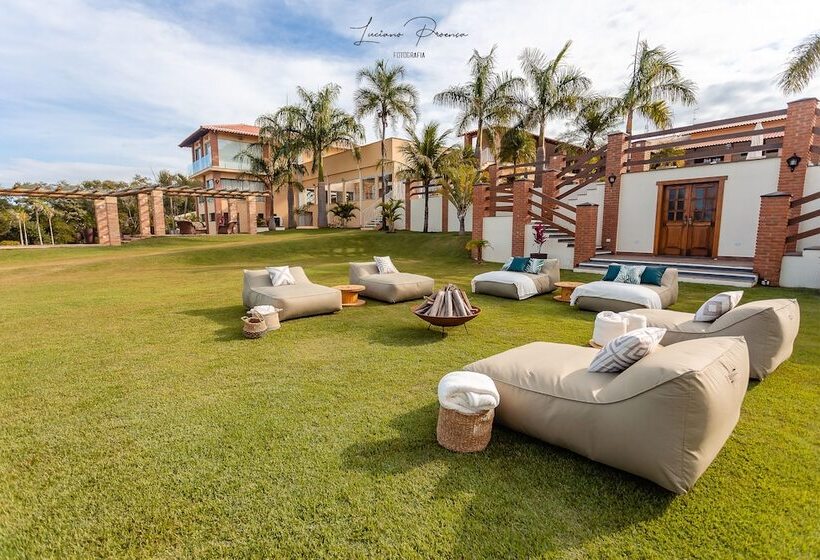 酒店 Imperium Village