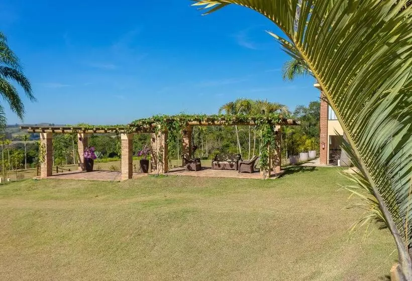 Hotelli Imperium Village