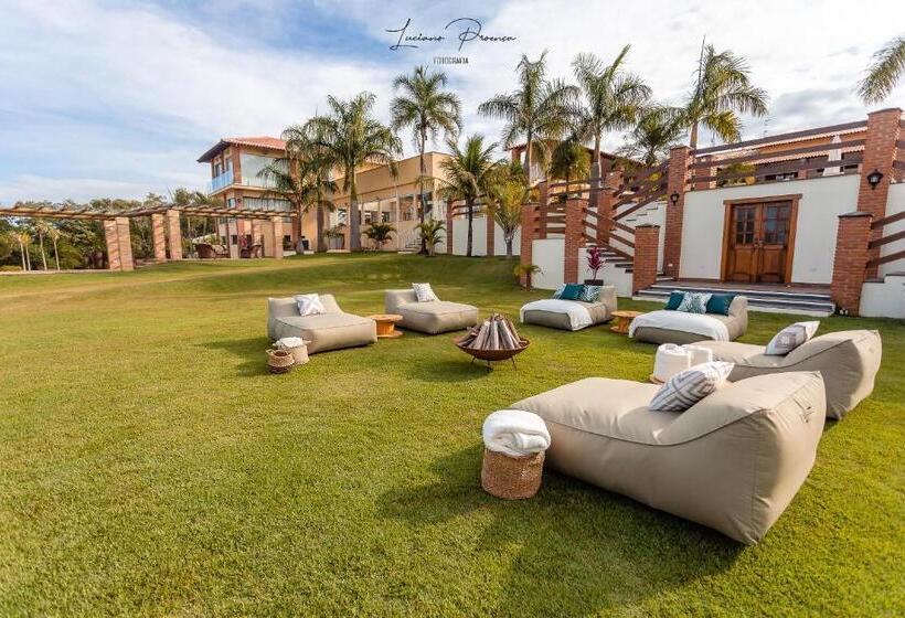 酒店 Imperium Village