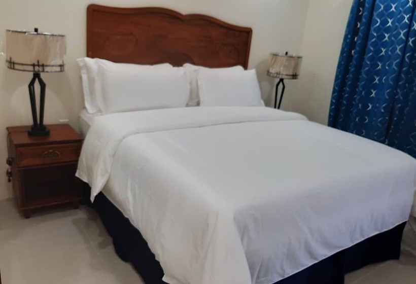 هتل Pesheres Inn & Spa