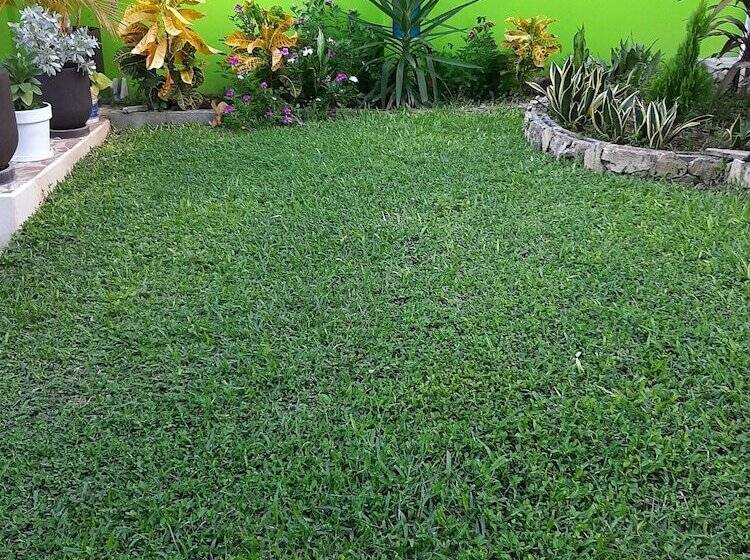 هتل Pesheres Inn & Spa