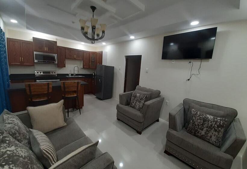 هتل Pesheres Inn & Spa