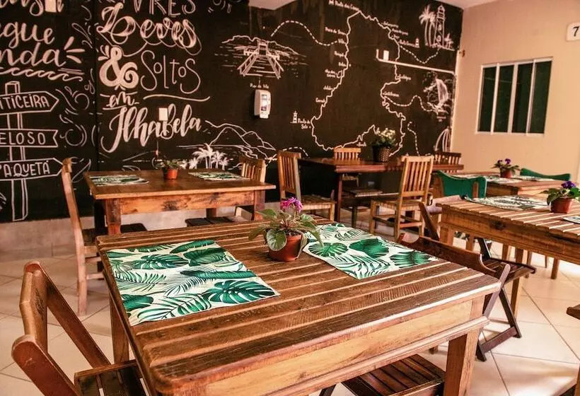 Hotelli Pousada Casa Rosada Ilhabela