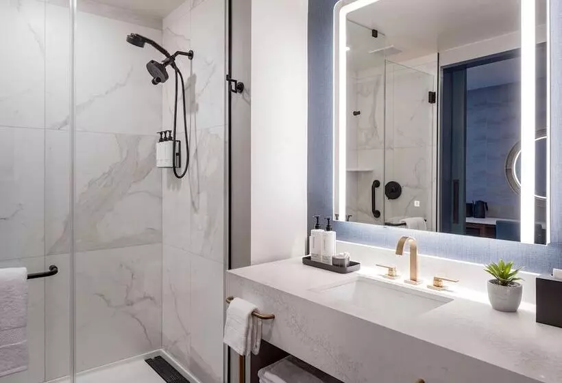 ホテル Tempo By Hilton Nashville Downtown