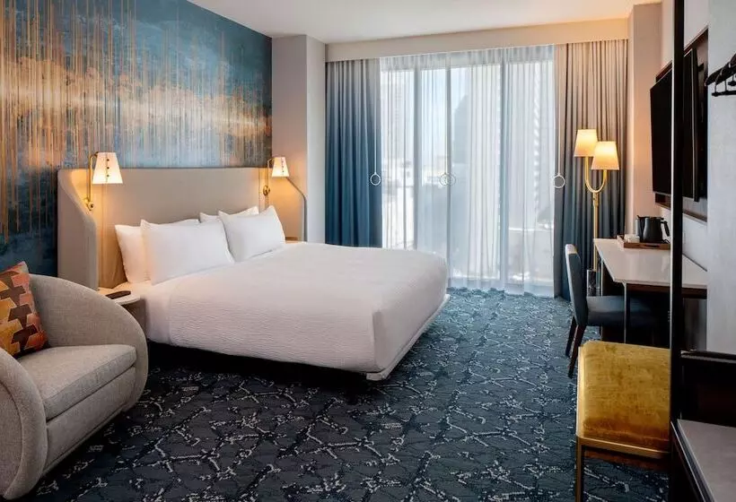 ホテル Tempo By Hilton Nashville Downtown