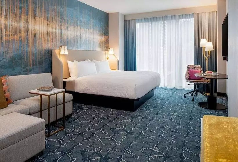 ホテル Tempo By Hilton Nashville Downtown