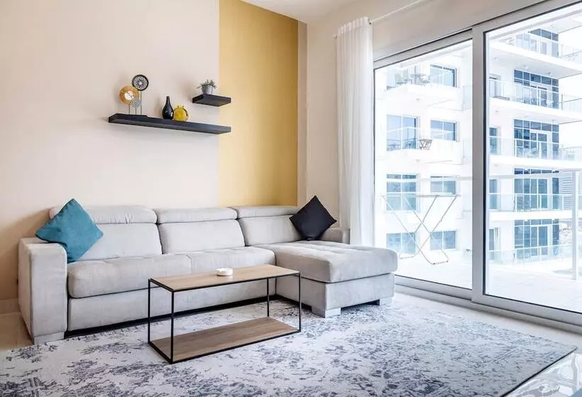 Hotelli Unlock Metropolis