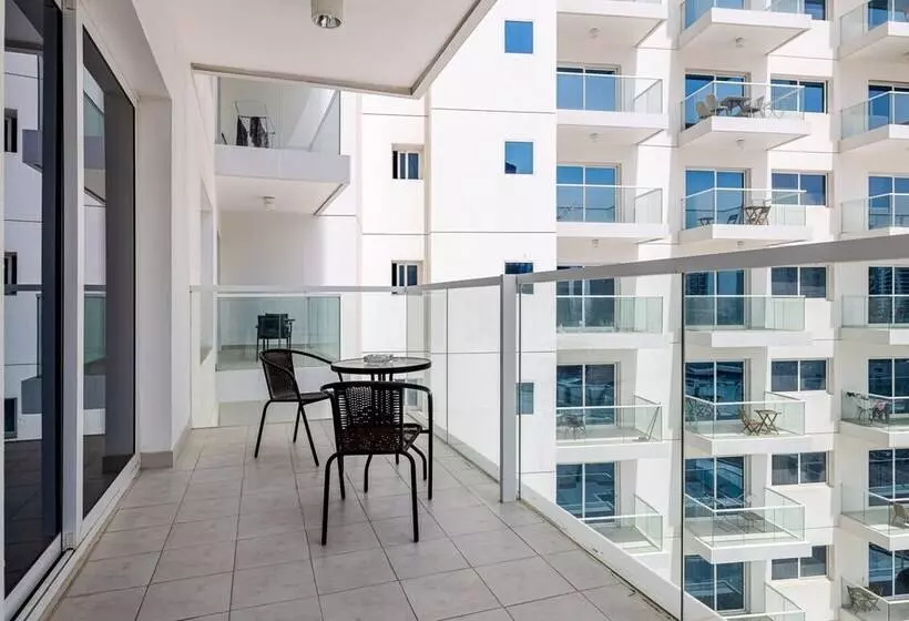 Hotelli Unlock Metropolis