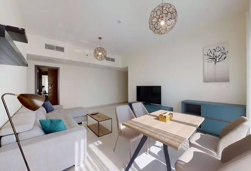 Hotelli Unlock Metropolis