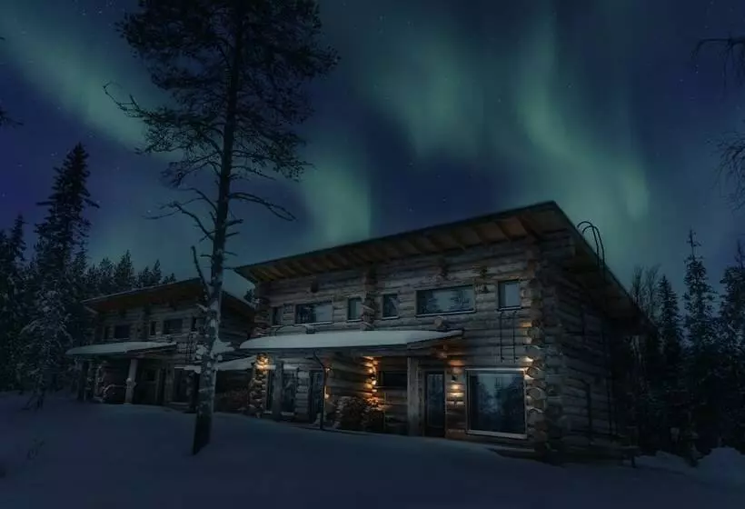 هتل Veskaranta Sky View Villas