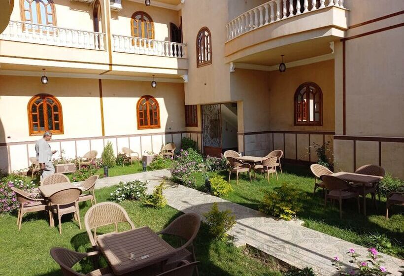 Panzió Mikhaila Guest House