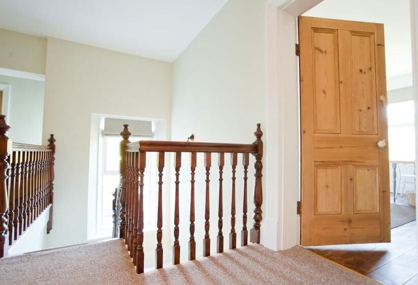 צימר The Old Vicarage