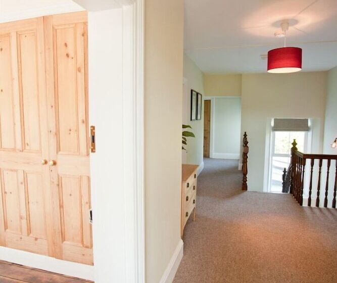 צימר The Old Vicarage