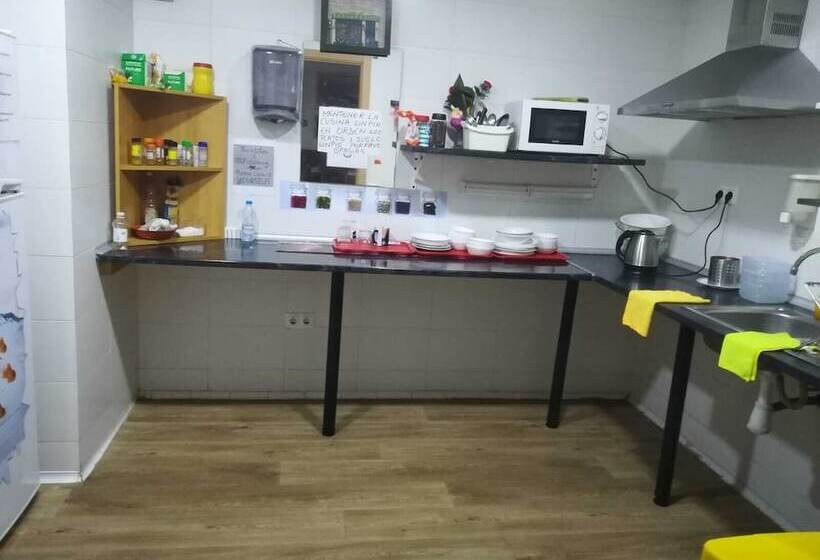 Galaxy Star Hostel Barcelona