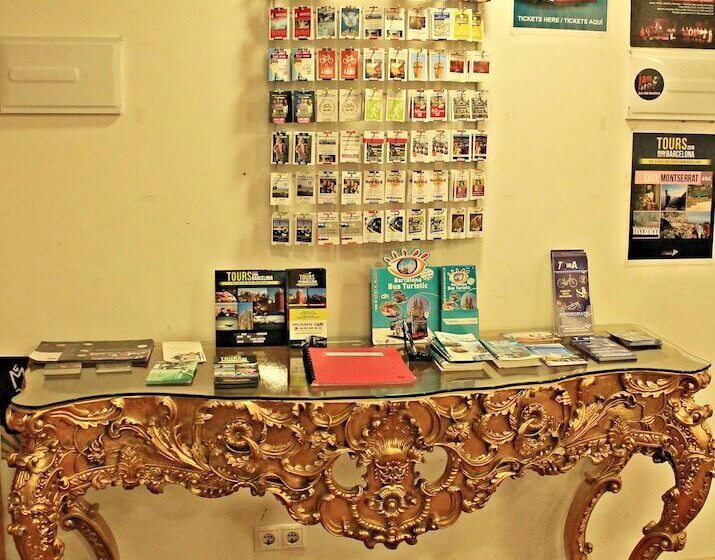 Galaxy Star Hostel Barcelona