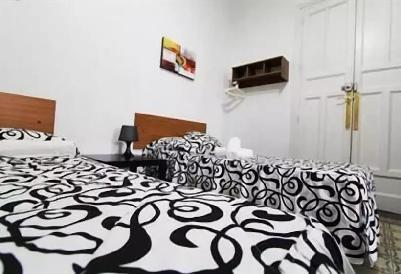 Hostal Helena 2