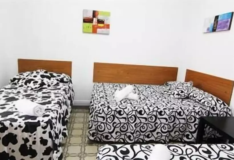 Hostal Helena 2