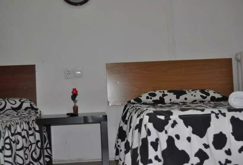 Hostal Helena 2